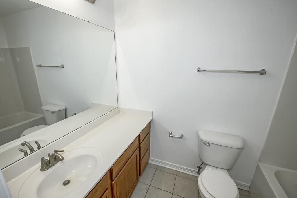 11147 N BAYOU VIEW Drive