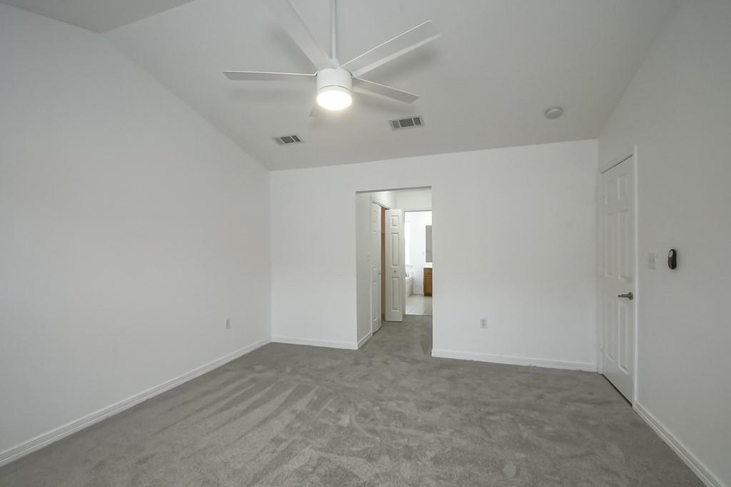 11147 N BAYOU VIEW Drive