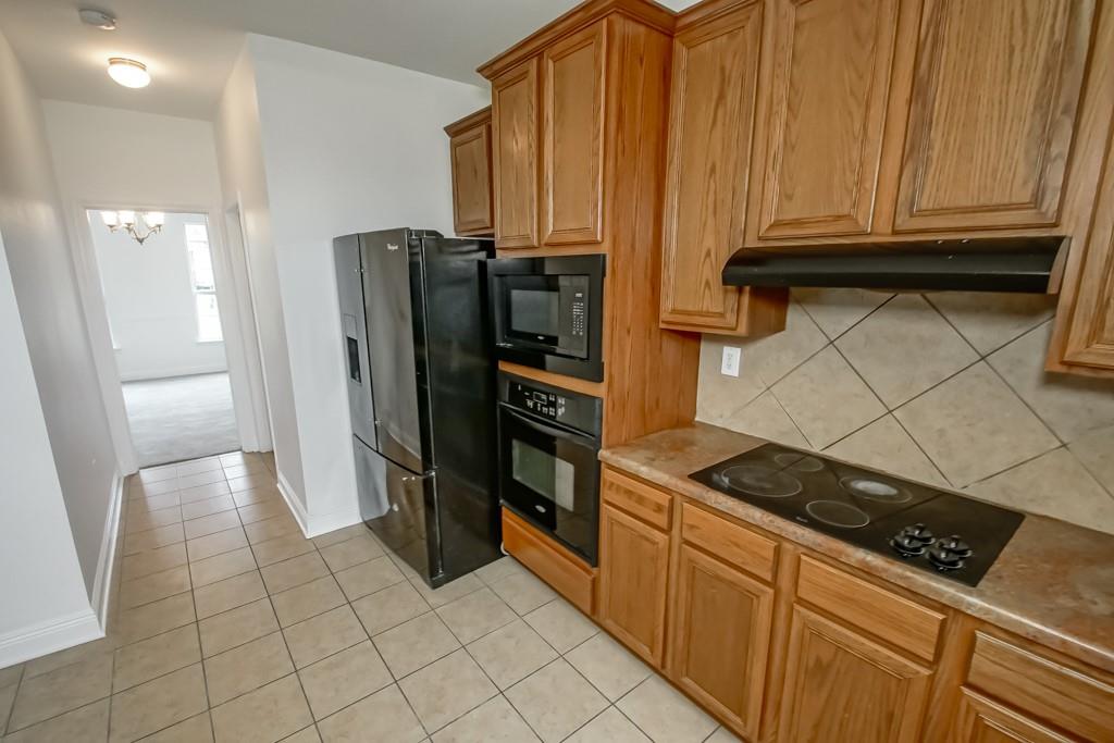 11147 N BAYOU VIEW Drive