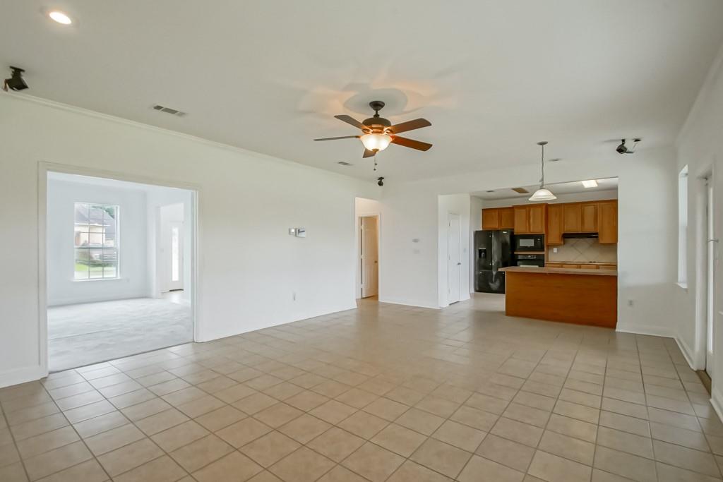 11147 N BAYOU VIEW Drive