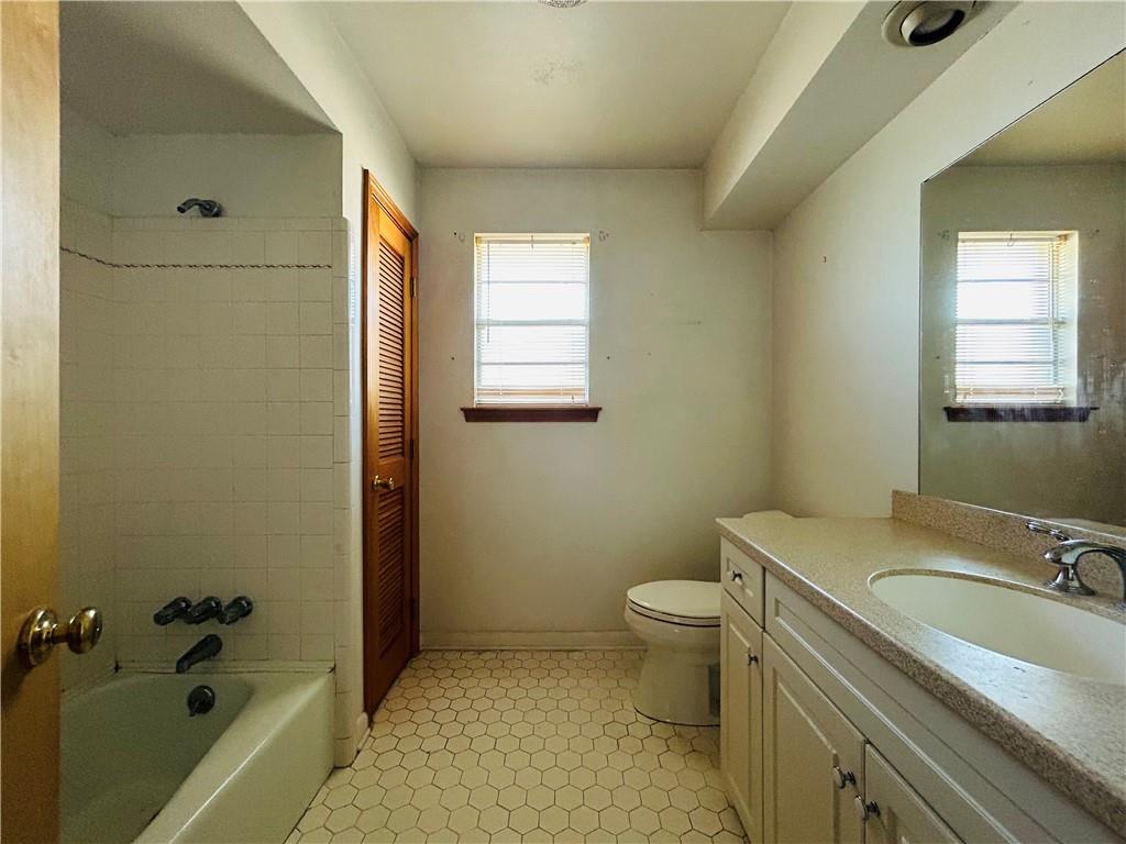3608 CLEARVIEW Parkway