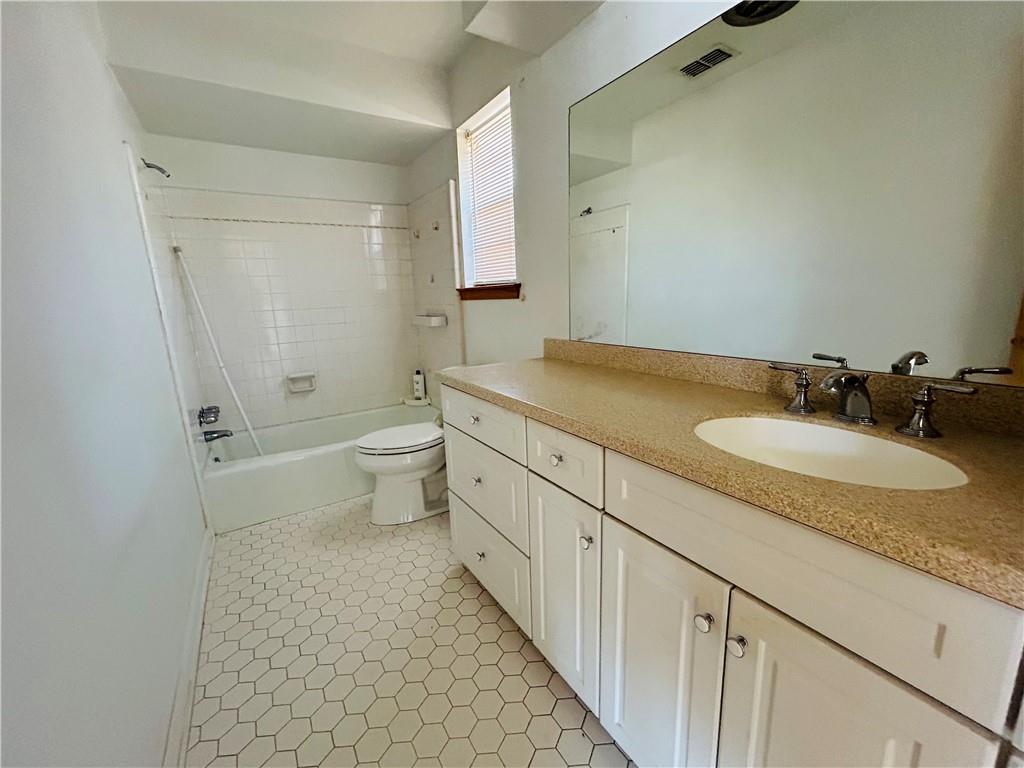 3608 CLEARVIEW Parkway