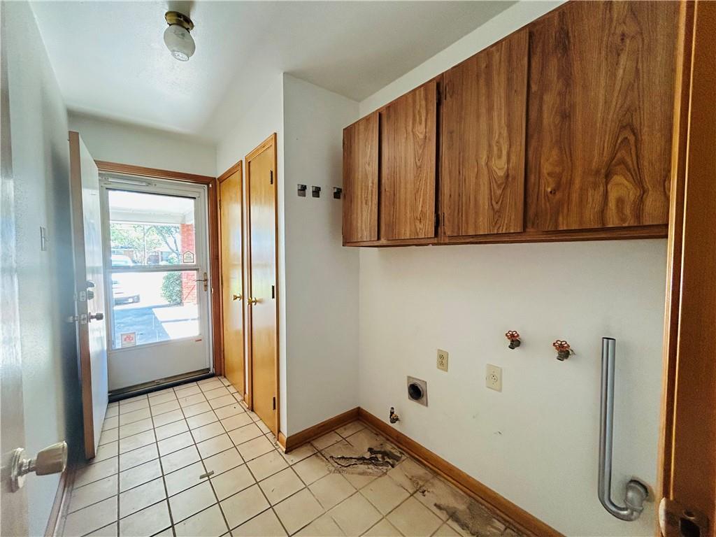 3608 CLEARVIEW Parkway