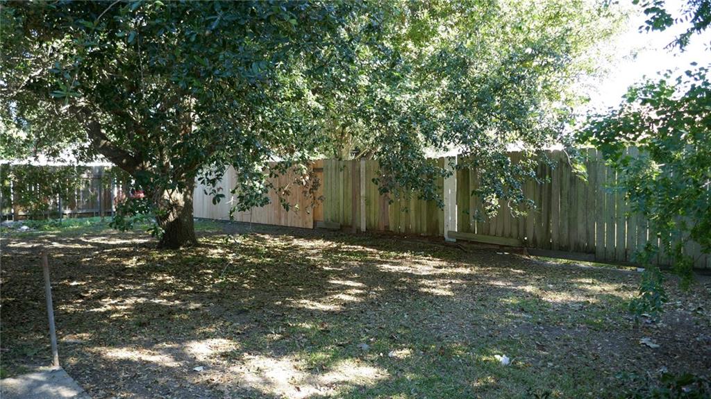 27 CURTIS Drive