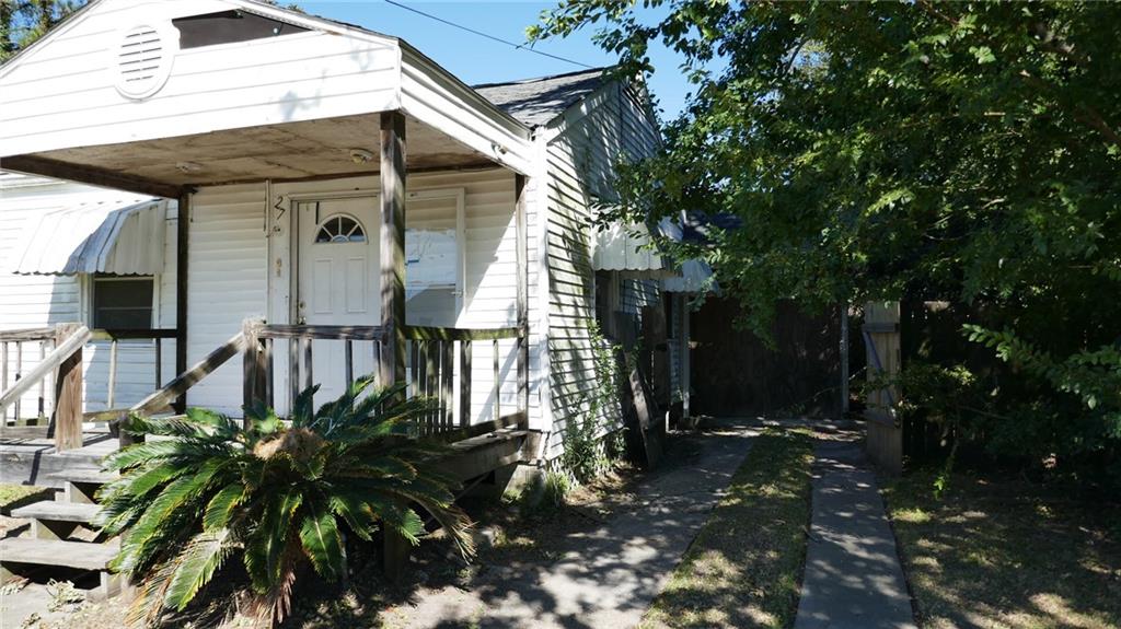 27 CURTIS Drive
