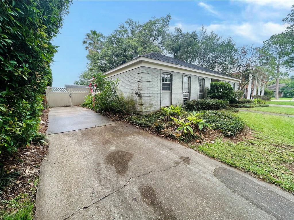 3730 RUE NADINE Street