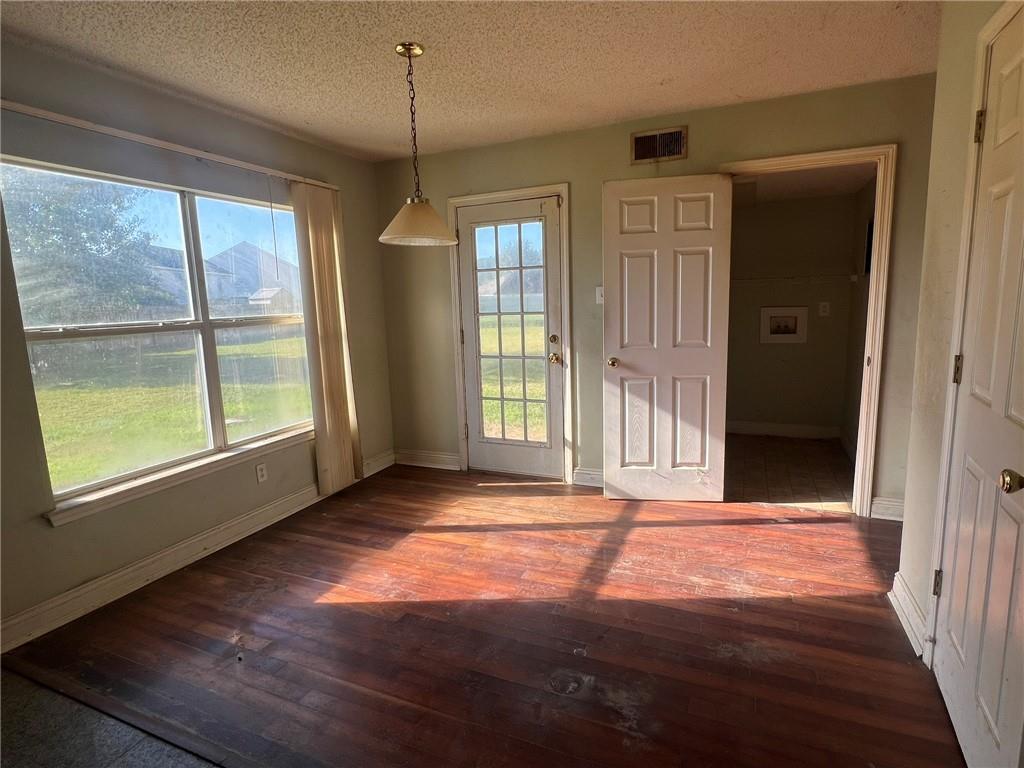 1312 KINGS Row