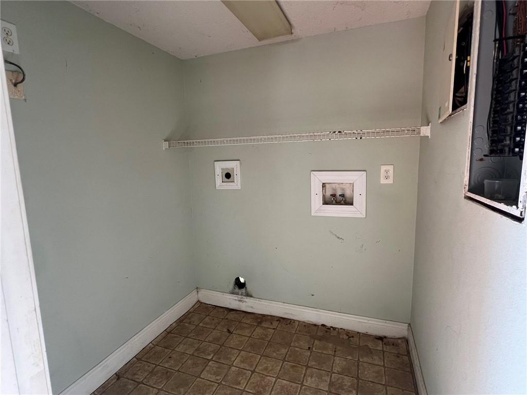 1312 KINGS Row