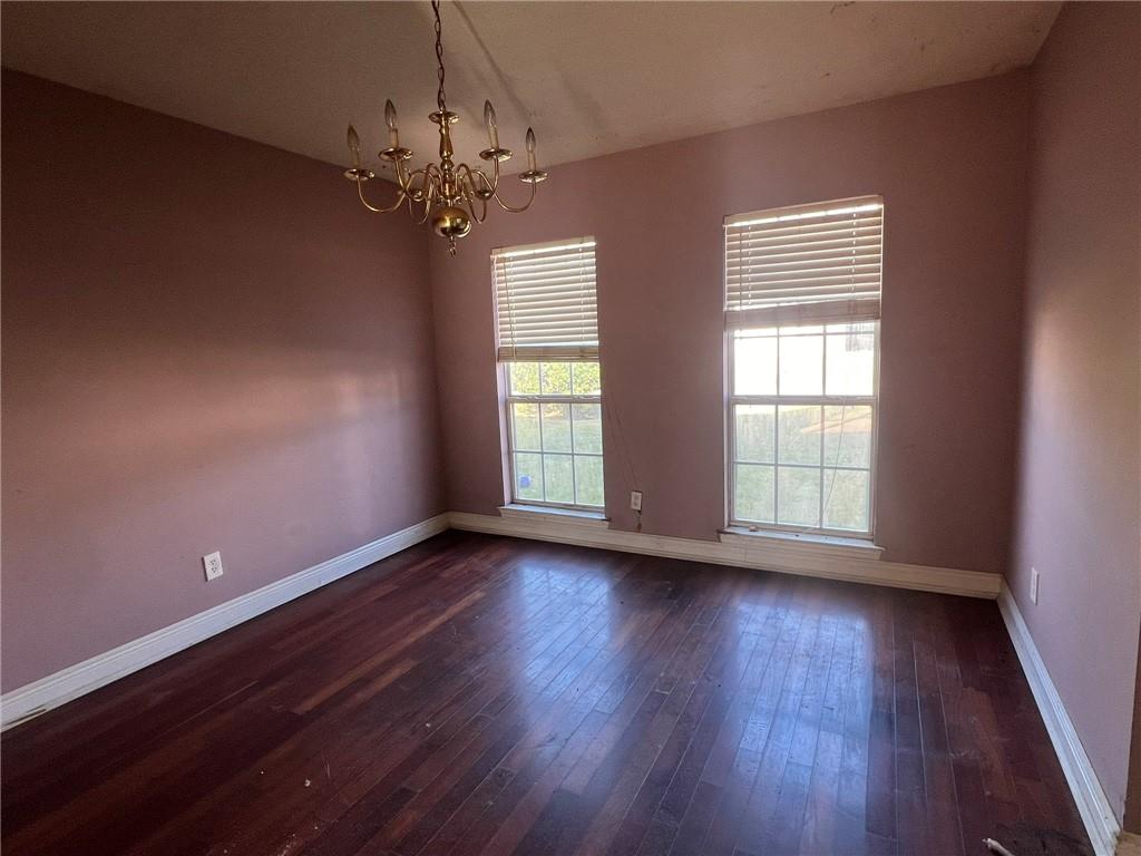 1312 KINGS Row