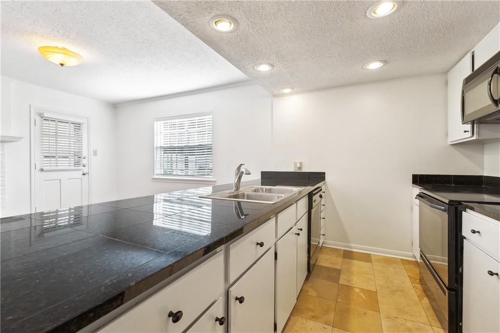 2812 STEAMSHIP Circle D