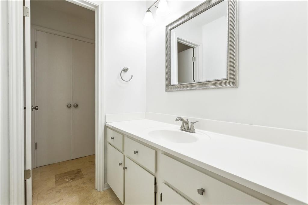 2812 STEAMSHIP Circle D