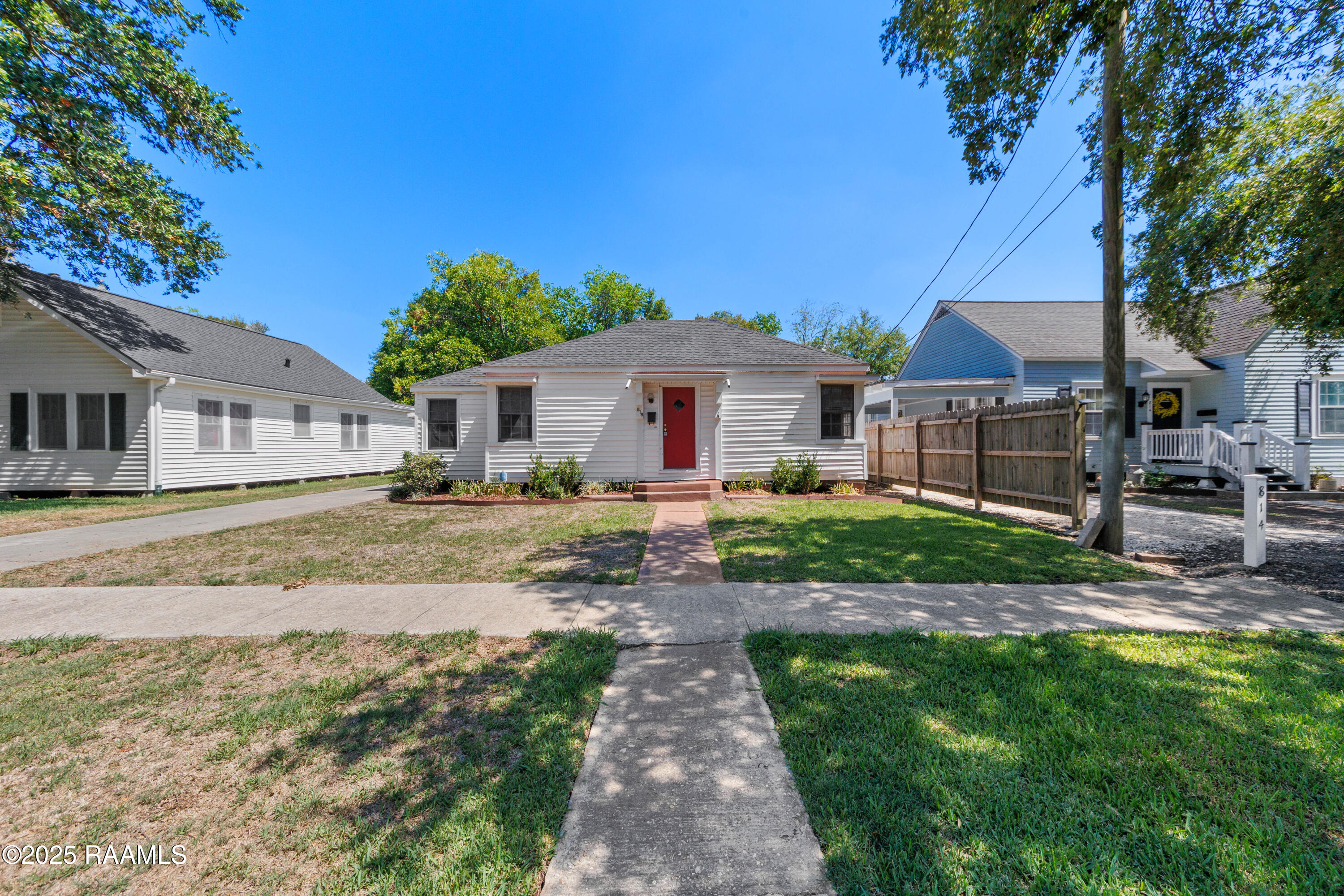 818 N Ave K