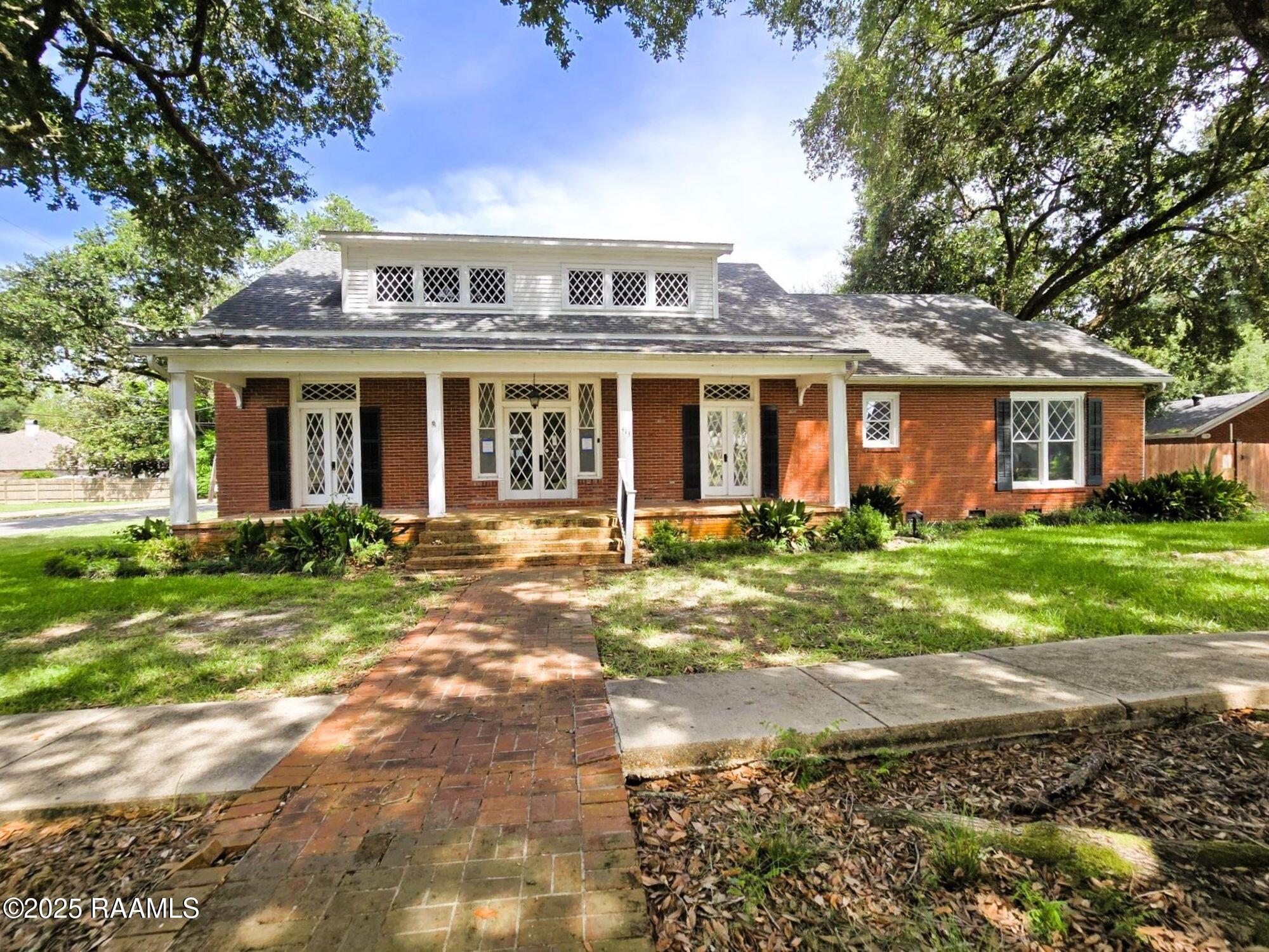 413 N Church Avenue