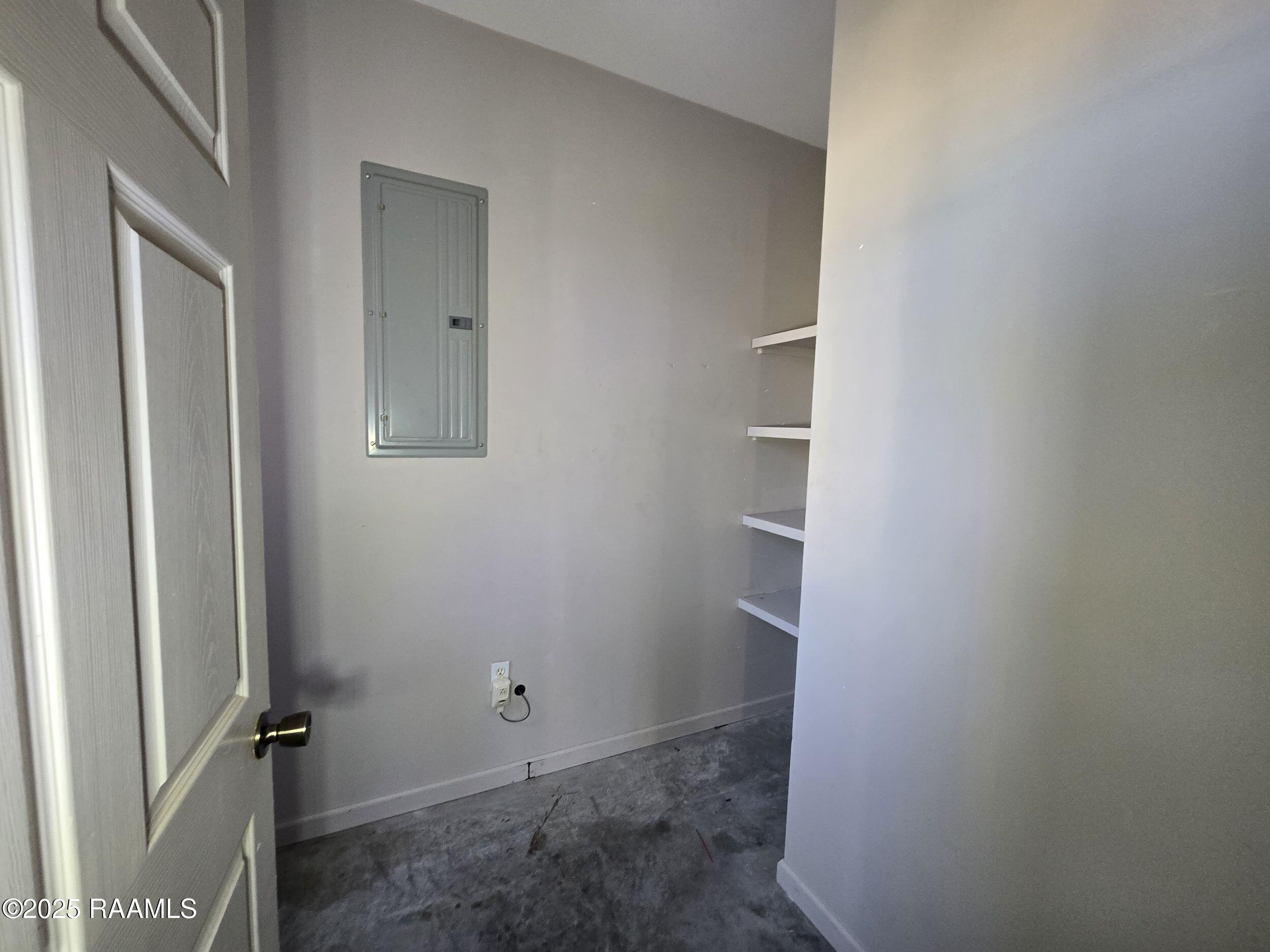 1321 Dulles Drive