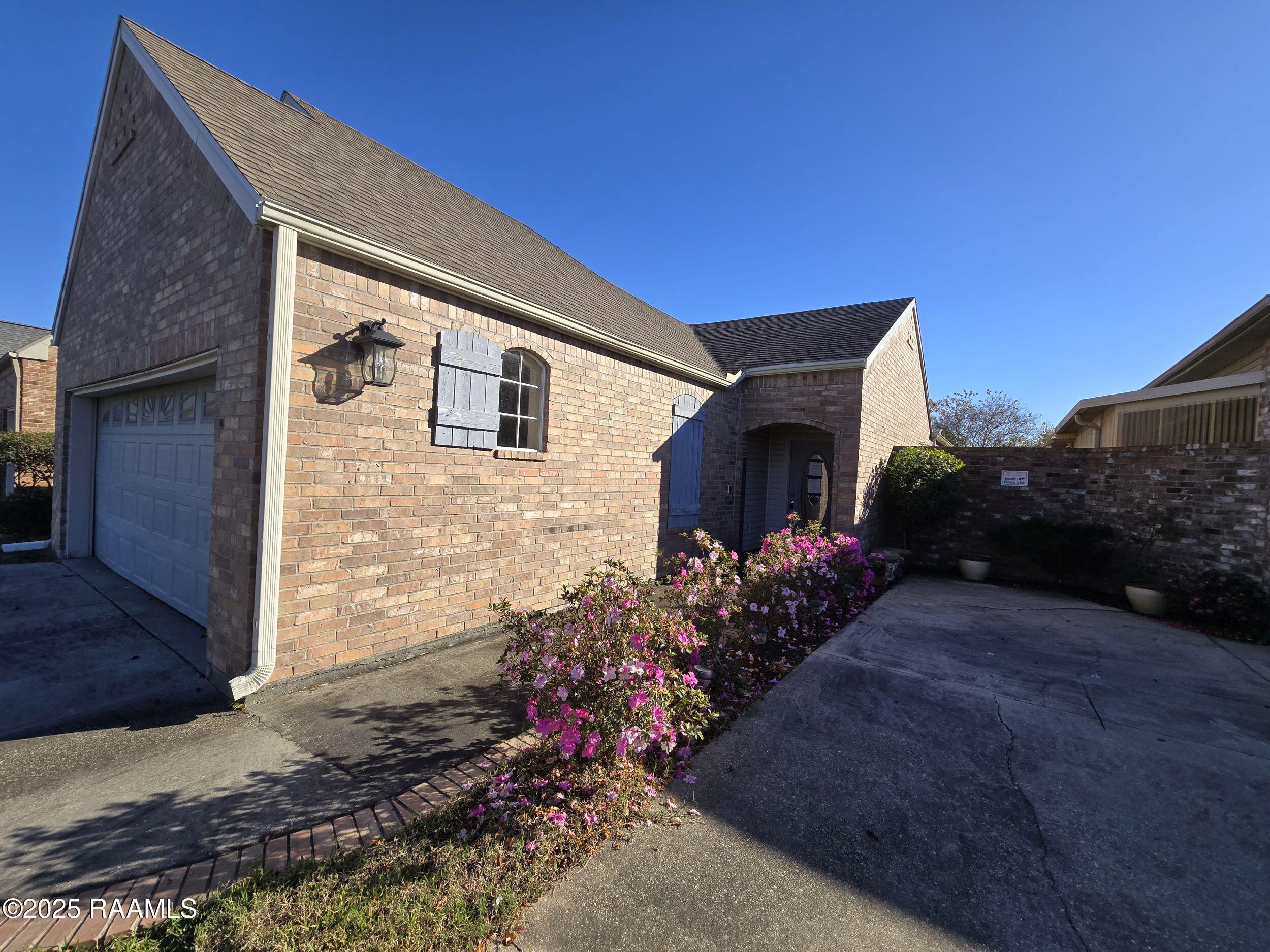 1321 Dulles Drive