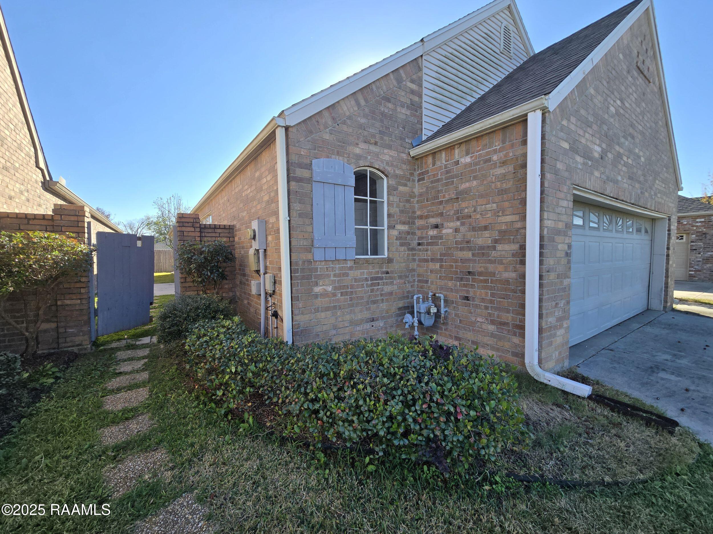 1321 Dulles Drive