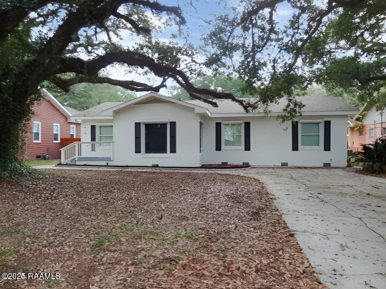 102 Myrtle Oak Drive