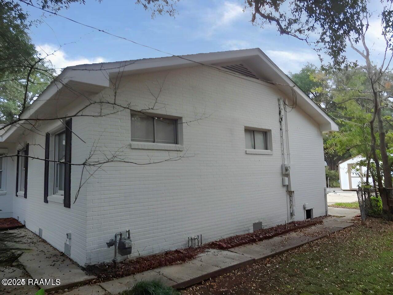 102 Myrtle Oak Drive