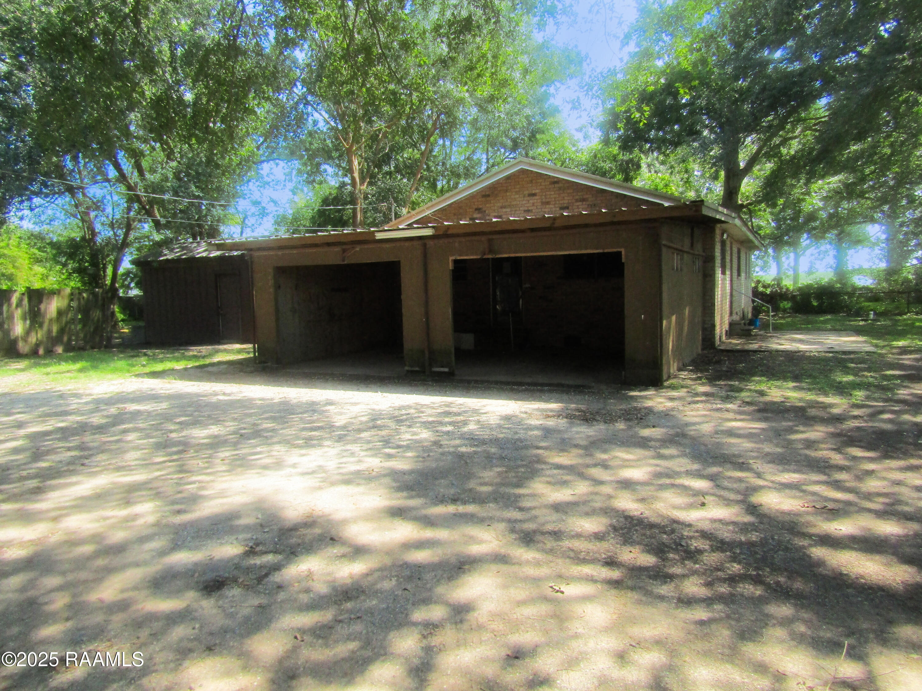 1108 Coteau Road