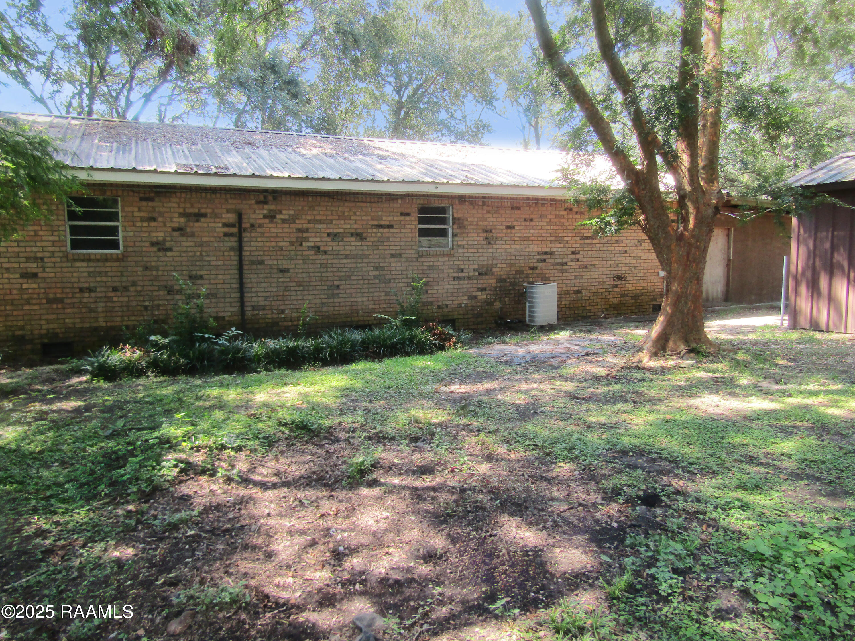 1108 Coteau Road