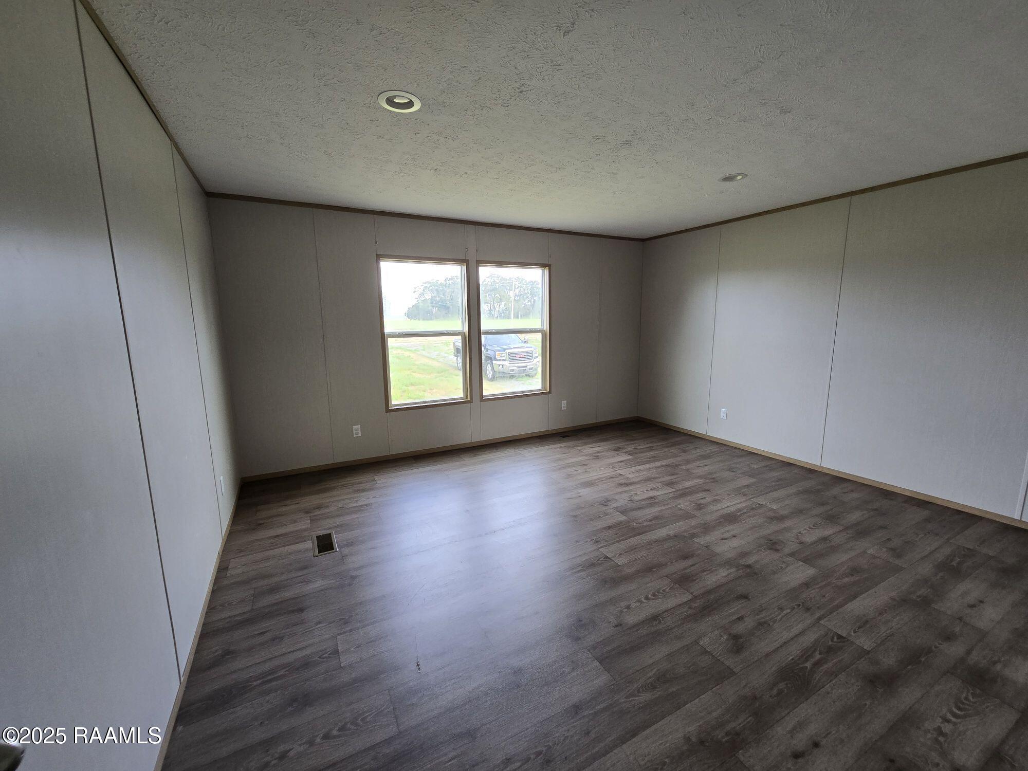 1130-B Nassans Road, St. Martinville