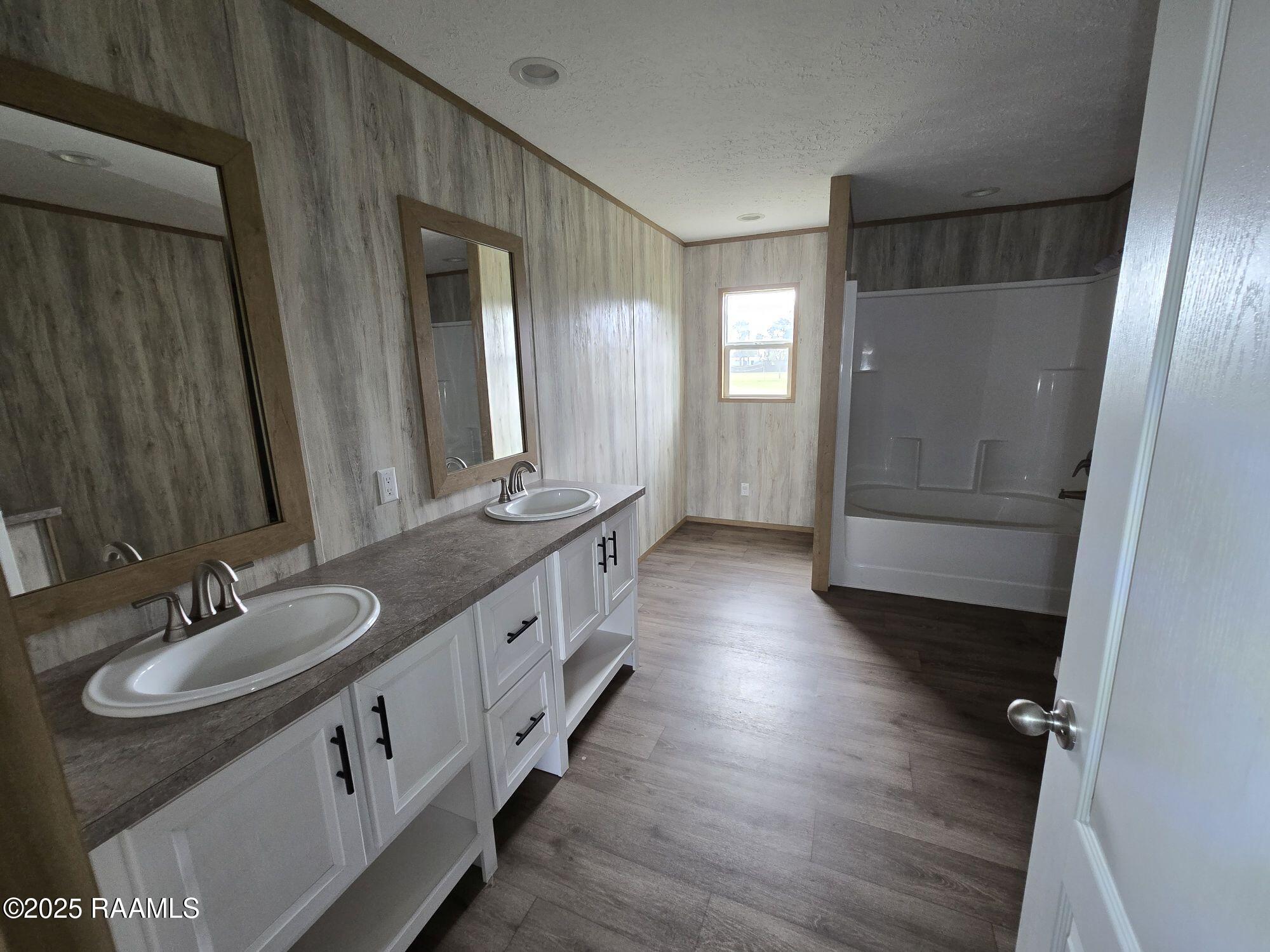 1130-B Nassans Road, St. Martinville