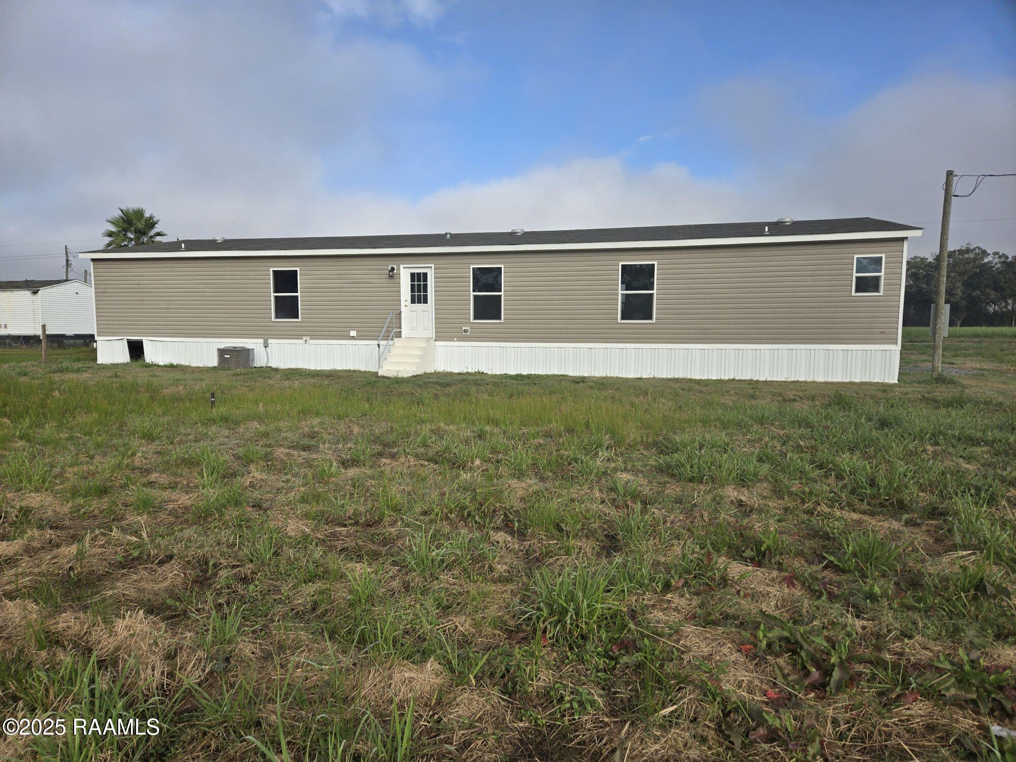 1130-B Nassans Road, St. Martinville