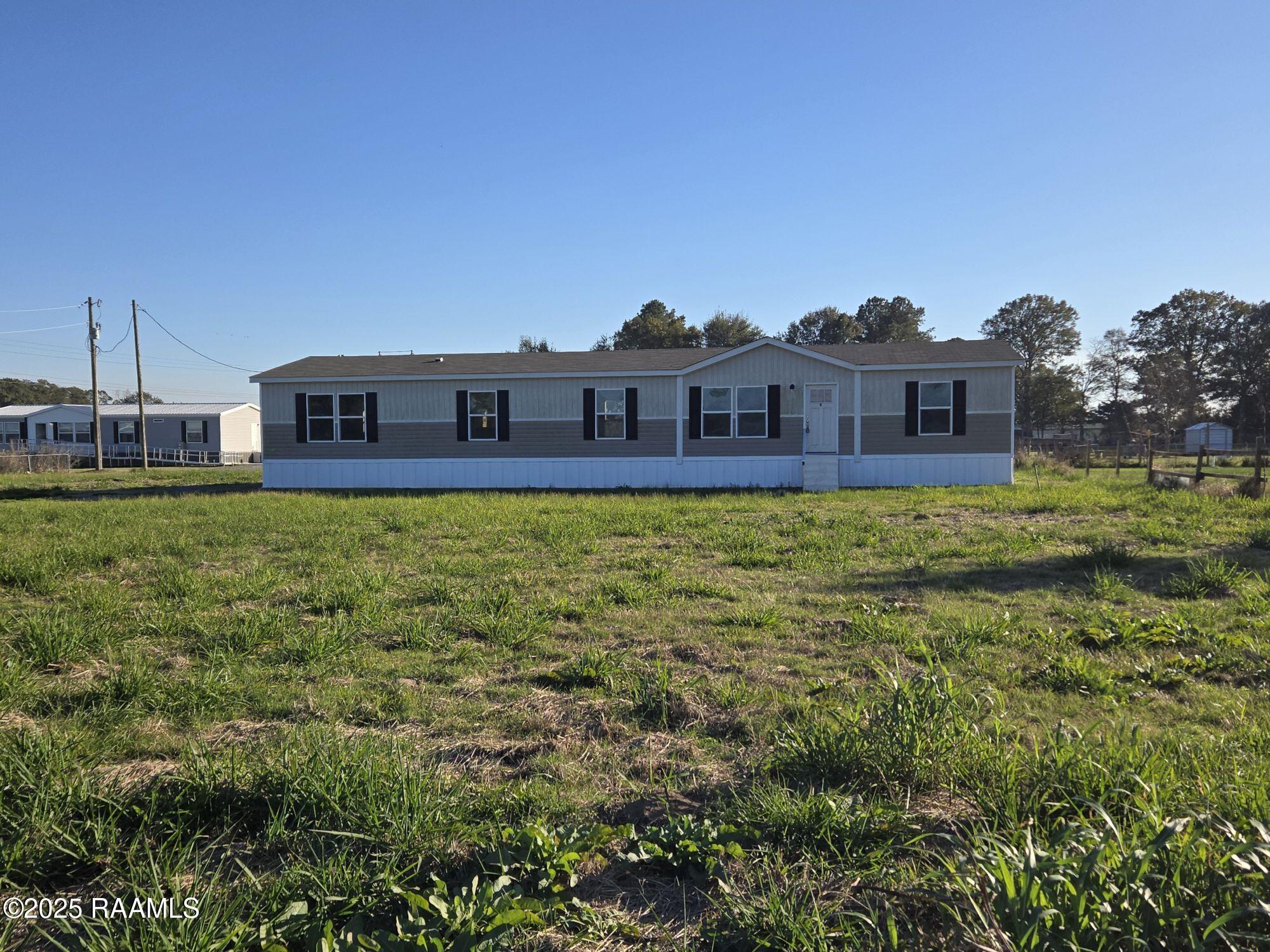 1130-B Nassans Road, St. Martinville