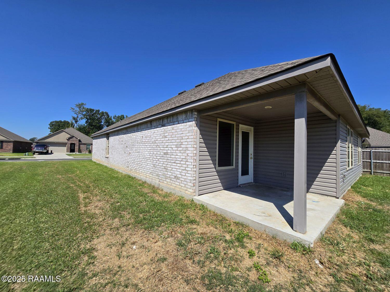 105 Chestnut Oak Drive