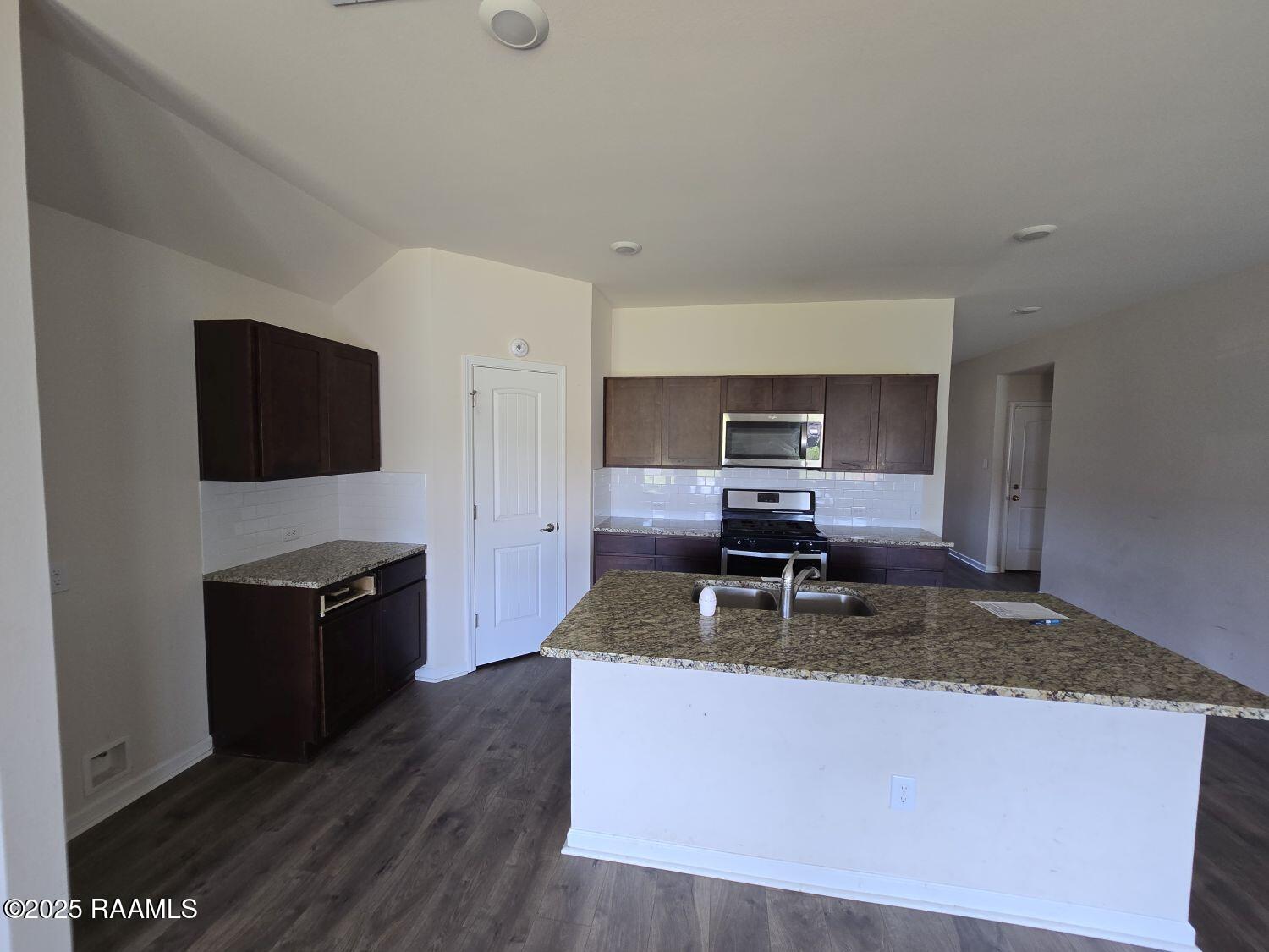 105 Chestnut Oak Drive