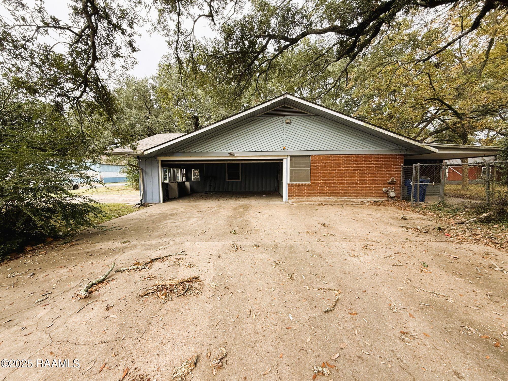 450 E Vine Avenue