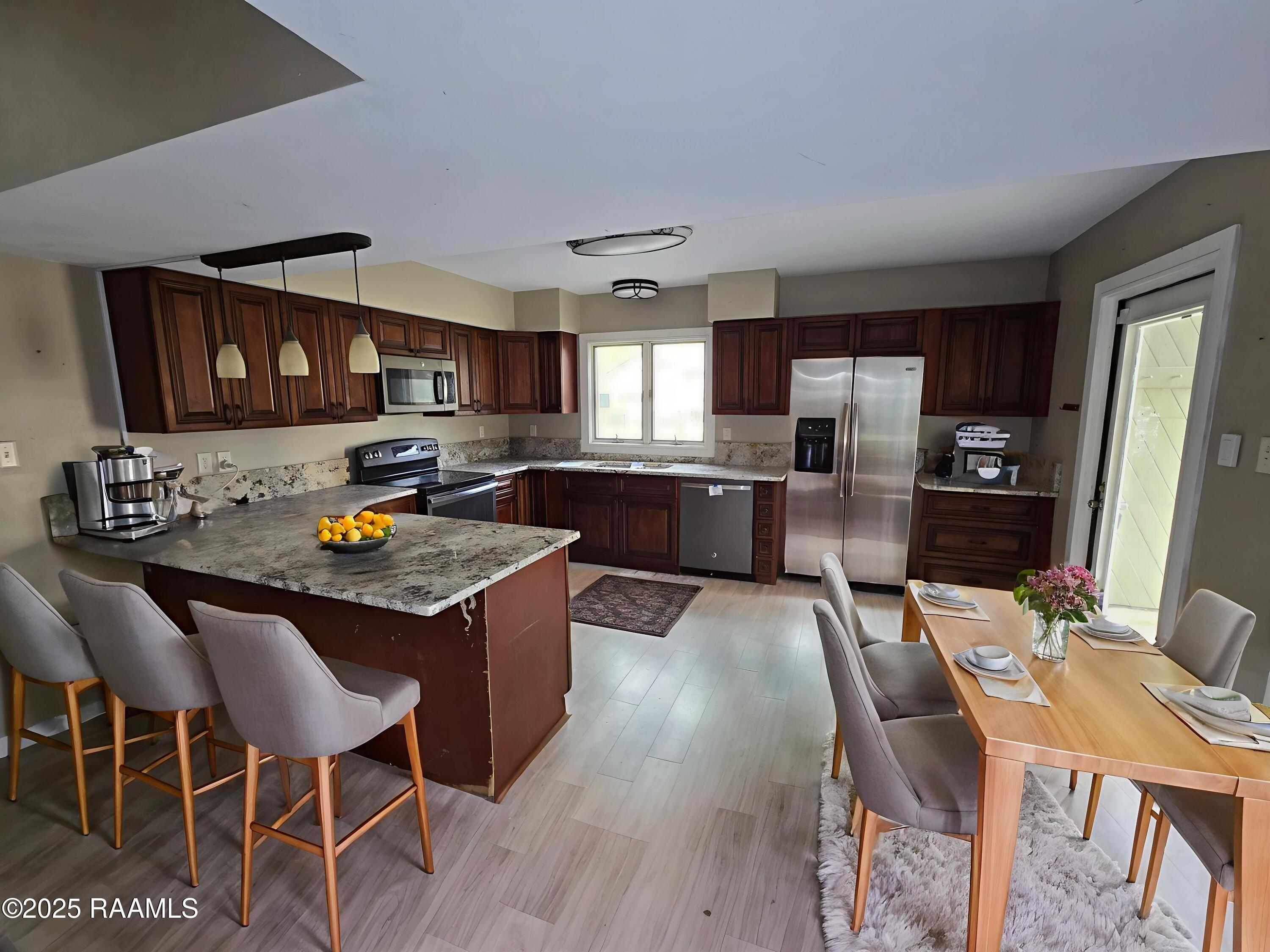 1212 N Wilderness Trail Trail