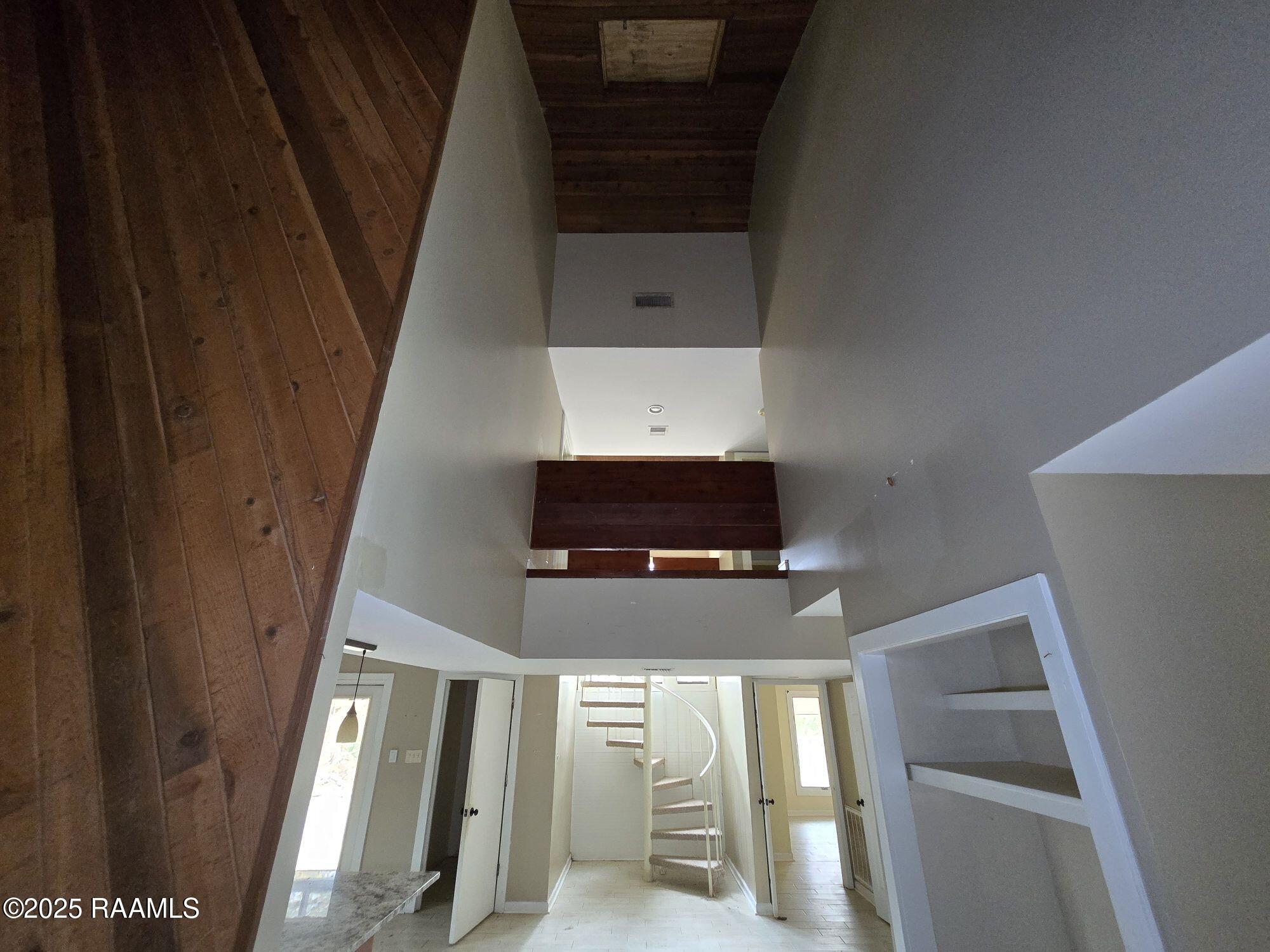 1212 N Wilderness Trail Trail