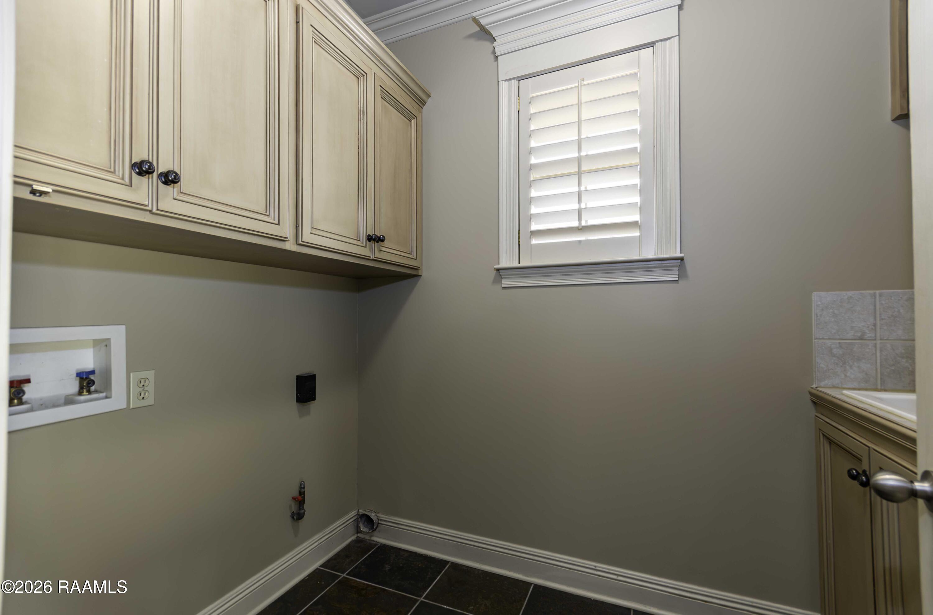 209 Metairie Court