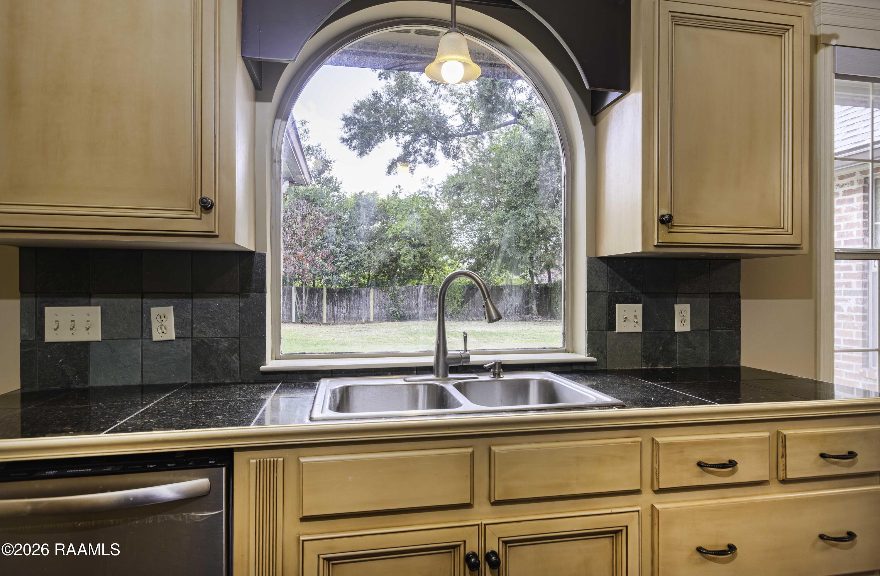 209 Metairie Court