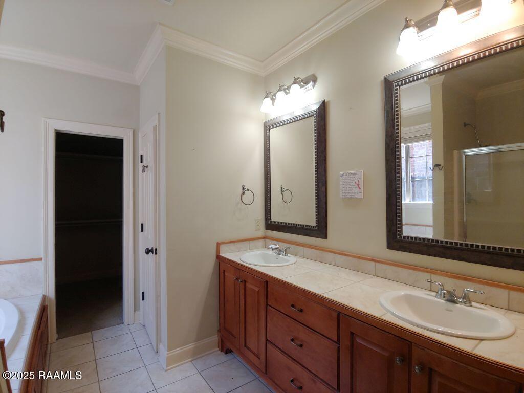 203 Metairie Court
