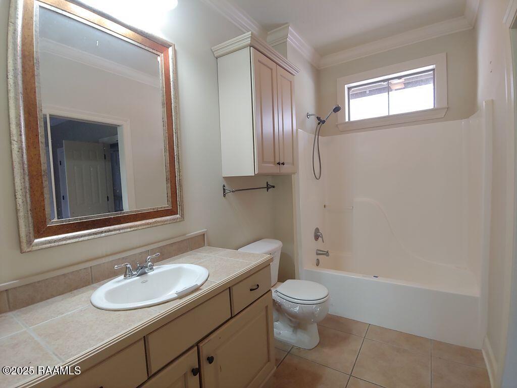 203 Metairie Court