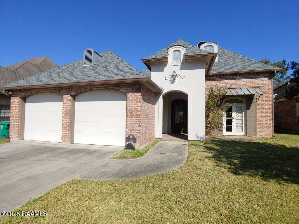 203 Metairie Court