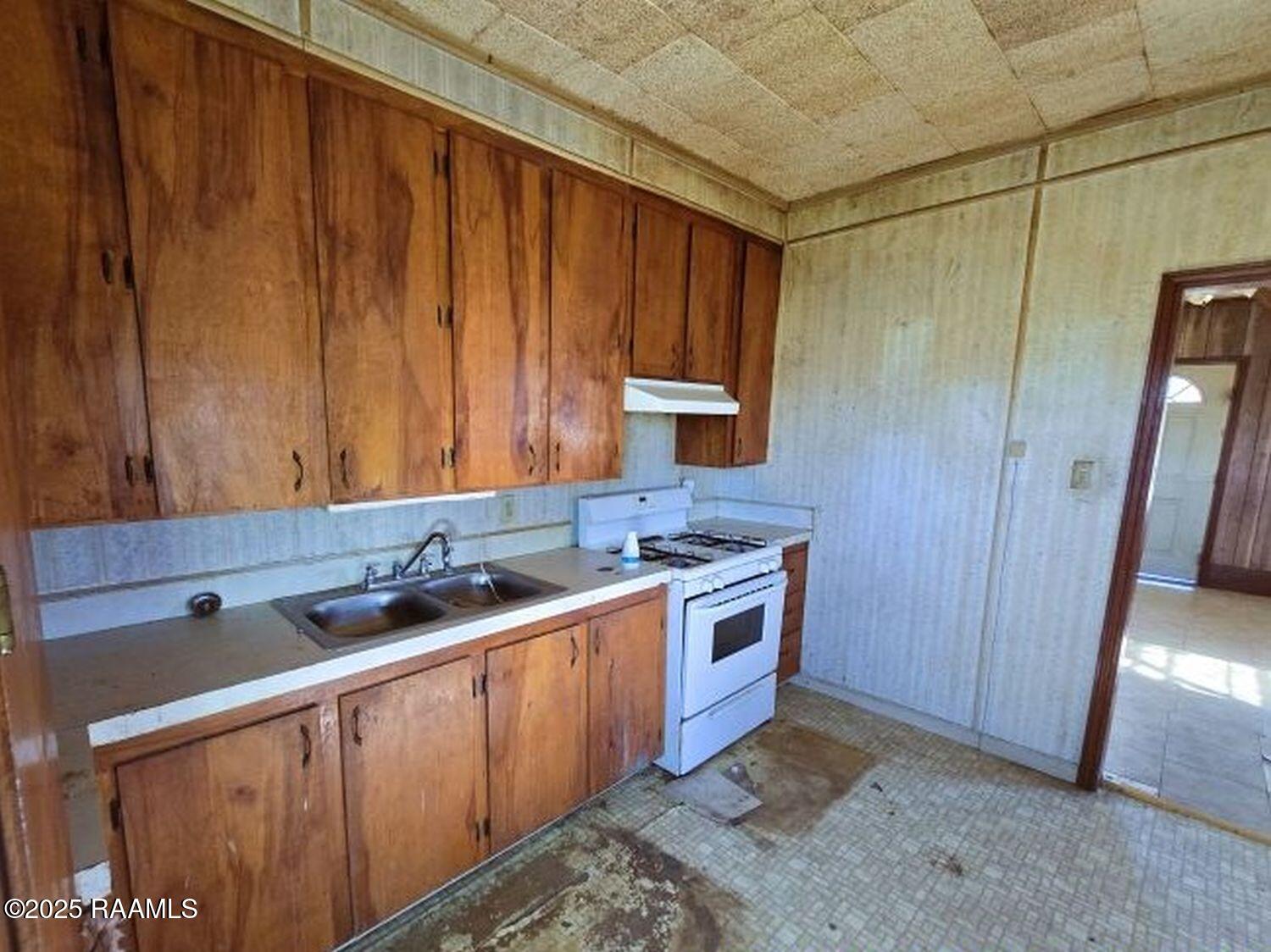 11308 Grosse Isle Road