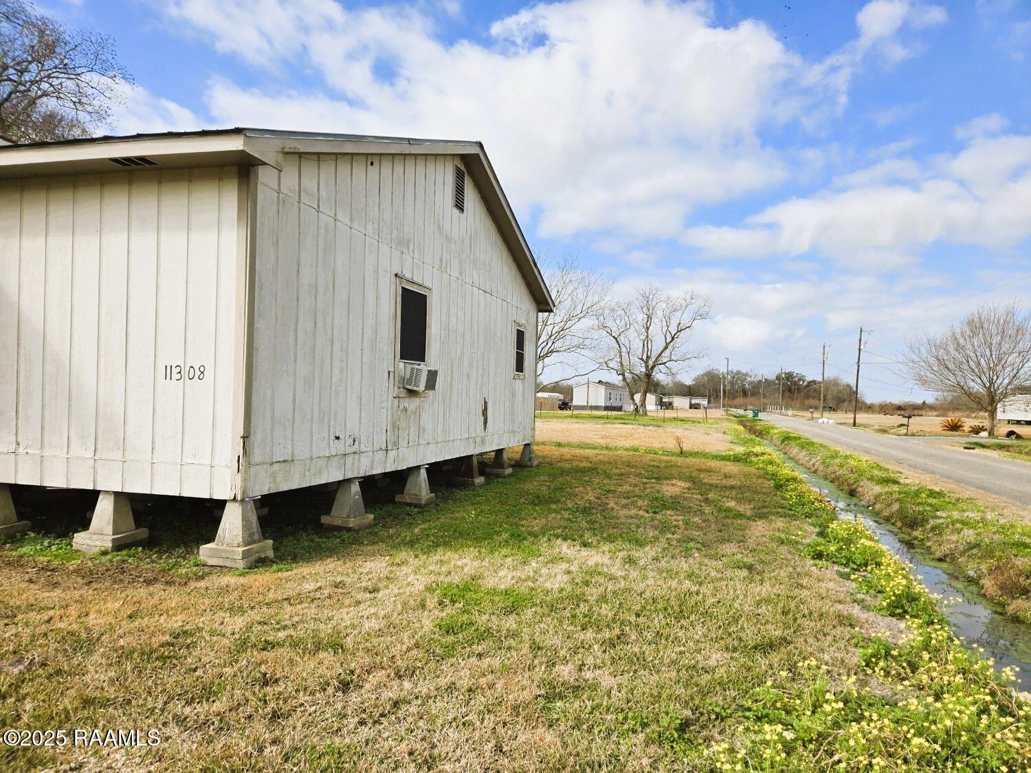 11308 Grosse Isle Road