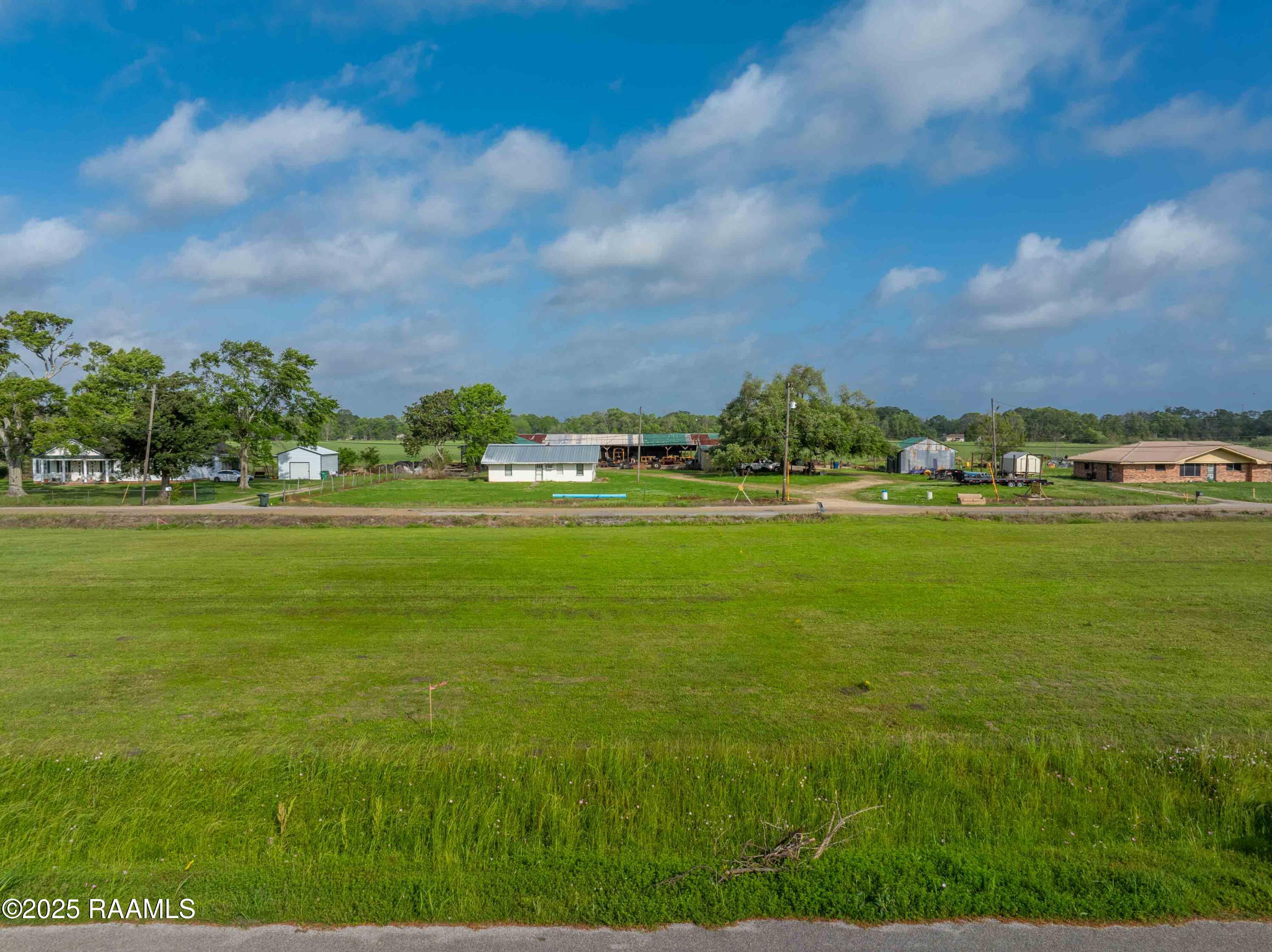 1023 Monnot Road