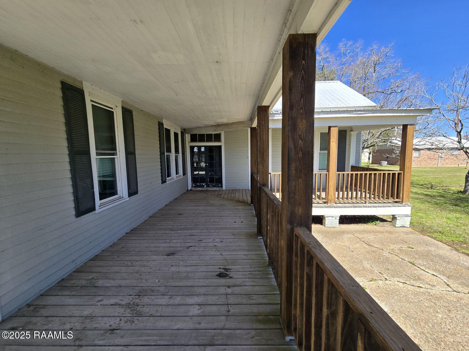 220 Front Avenue