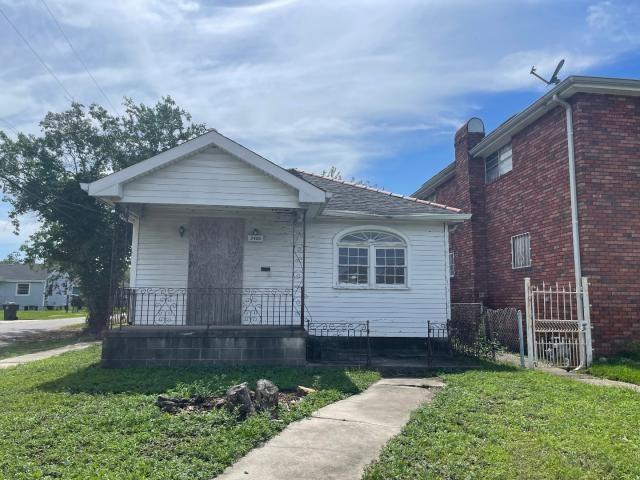 3400 MANDEVILLE Street