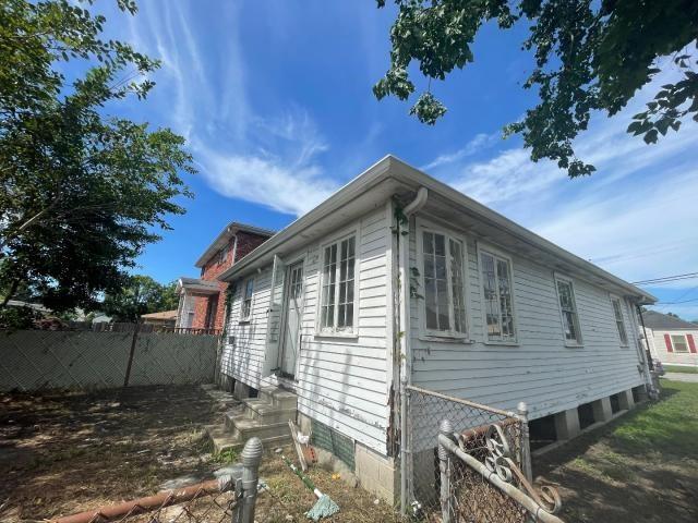 3400 MANDEVILLE Street