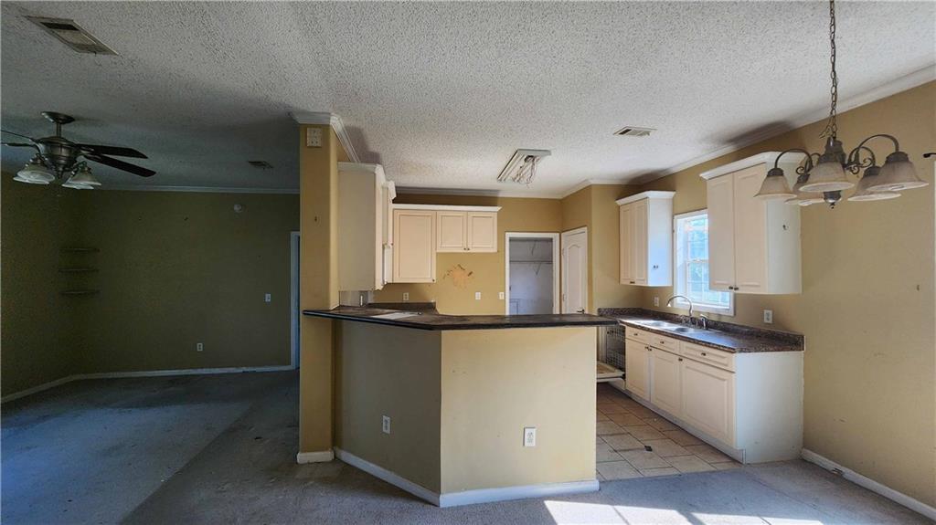 5177 MONTEGUT Drive