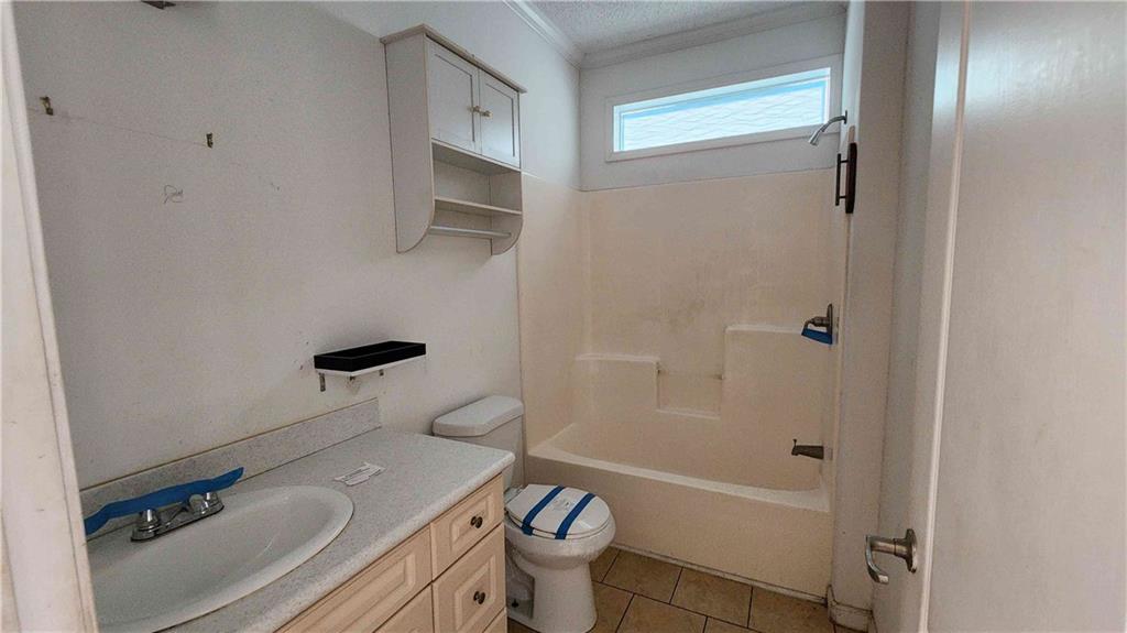 5177 MONTEGUT Drive
