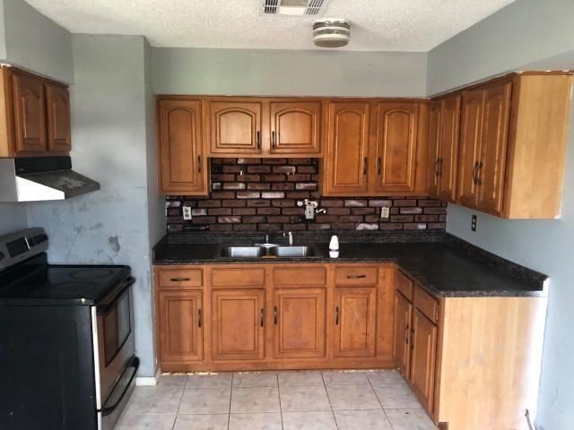 2600 WYOMING Drive