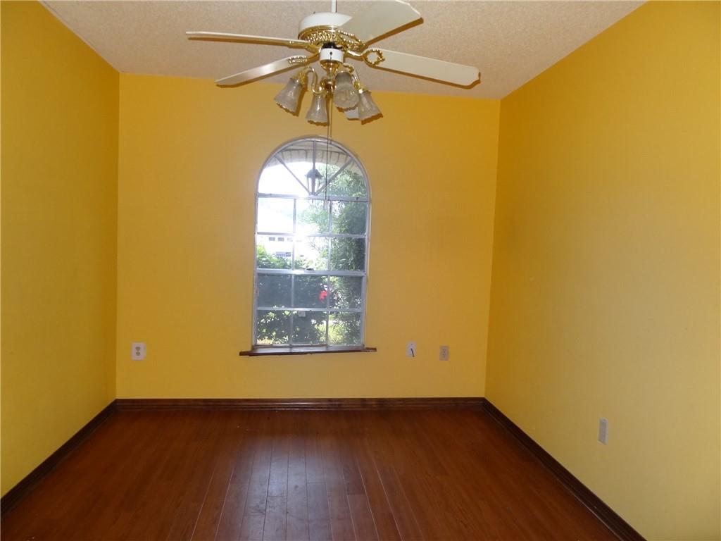 80 NASSAU Avenue