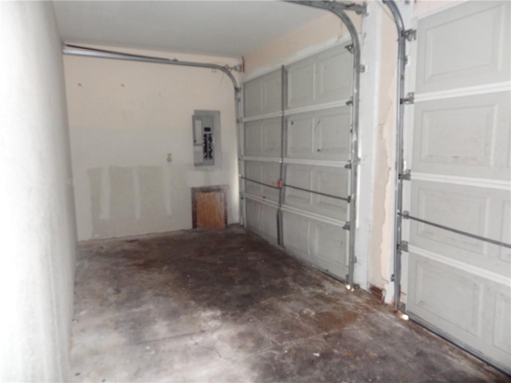 80 NASSAU Avenue