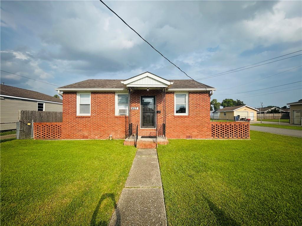 627 KELLER Avenue